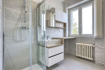 Koupelna - Pronájem bytu 2+1 v osobním vlastnictví 60 m², Plzeň