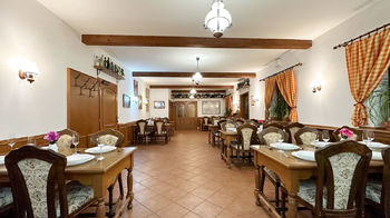 Prodej restaurace 977 m², Nový Šaldorf-Sedlešovice