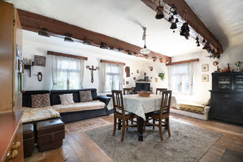 Obývací pokoj - Prodej chaty / chalupy 79 m², Slavhostice