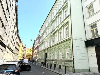 Prodej bytu 2+1 v osobním vlastnictví 73 m², Praha 1 - Nové Město