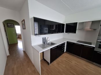 Pronájem bytu 3+1 v osobním vlastnictví 74 m², Znojmo