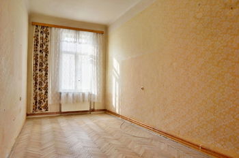 Pokoj 2 (cca 15,5 m2) - Prodej bytu 3+1 v osobním vlastnictví, Olomouc