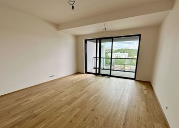 Prodej bytu 2+kk v osobním vlastnictví 74 m², Praha 7 - Holešovice