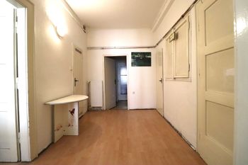 Předsíň - Prodej bytu 2+1 v družstevním vlastnictví 63 m², Praha 2 - Nové Město