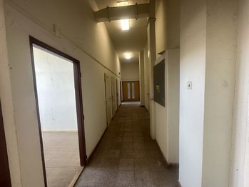 Pronájem skladovacích prostor 325 m², Brankovice