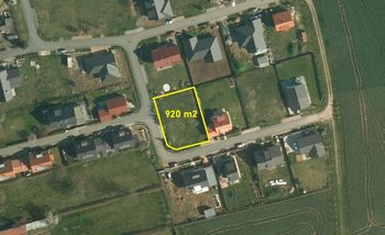 Prodej pozemku 920 m², Všestudy