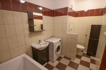 koupelna - Pronájem bytu 3+1 v osobním vlastnictví 70 m², České Budějovice
