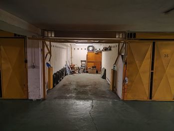 Prodej garáže, Praha 3 - Žižkov