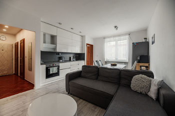 Prodej bytu 2+1 v družstevním vlastnictví 64 m², Hrušovany u Brna
