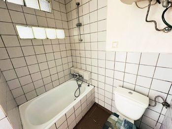 Vedlejší stavba - koupelna. - Prodej domu 63 m², Předměřice nad Jizerou