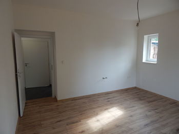 Pokoj 1b - Pronájem bytu 3+1 v osobním vlastnictví 68 m², Rakovník
