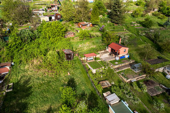 Zahrada s chatou a její okolí - Prodej chaty / chalupy 20 m², Ústí nad Labem