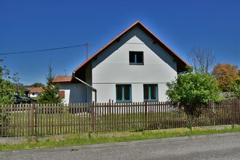 Prodej domu 250 m², Býšť