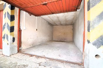 garáže ... - Prodej obchodních prostor 2849 m², Habry