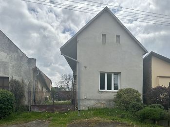 Prodej domu 160 m², Zbečno