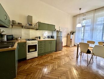 Prodej bytu 2+1 v osobním vlastnictví 73 m², Praha 2 - Vinohrady