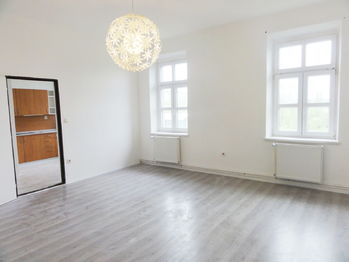 Prodej bytu 2+1 v osobním vlastnictví 75 m², Hladké Životice