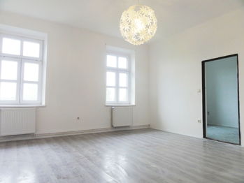 Prodej bytu 2+1 v osobním vlastnictví 75 m², Hladké Životice