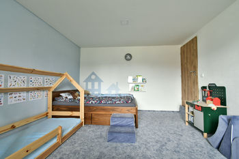 dětský pokoj - Prodej domu 88 m², Chomutice