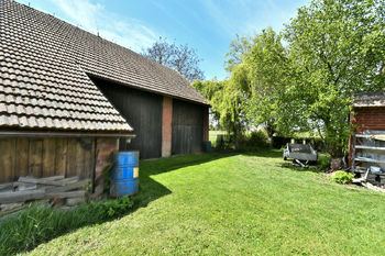 stodola - Prodej domu 88 m², Chomutice