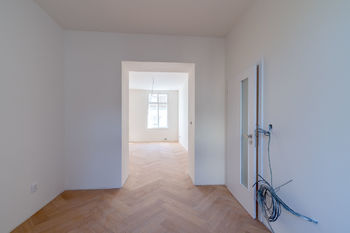 Prodej bytu 2+1 v osobním vlastnictví 61 m², Praha 5 - Smíchov
