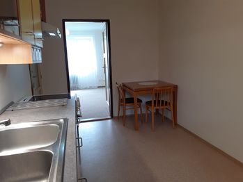 kuchyně - Pronájem bytu 2+1 v osobním vlastnictví 54 m², Kladno