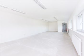 Pronájem skladovacích prostor 538 m², Tábor