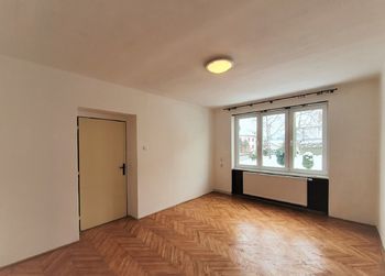 Pokoj 3 - Pronájem bytu 3+1 v osobním vlastnictví, Sedlec-Prčice