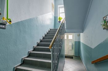Vnitřní prostory domu. - Pronájem bytu 1+1 v družstevním vlastnictví, Jindřichův Hradec