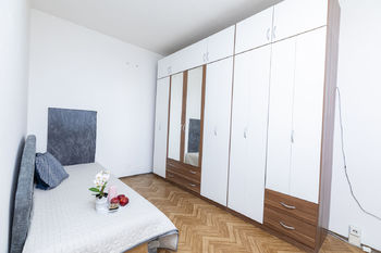 Ložnice - Pronájem bytu 2+kk v družstevním vlastnictví 40 m², Štětí