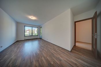 obývací pokoj  - Pronájem bytu 2+kk v osobním vlastnictví 51 m², Kolín