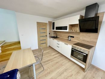 Kuchyňský kout - Pronájem bytu 2+kk v osobním vlastnictví 48 m², Řepice