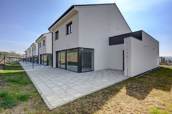 Prodej domu 255 m², Ždánice