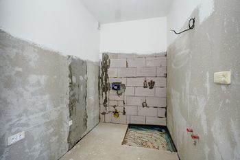 koupelna v 1 NP - Prodej domu 255 m², Ždánice