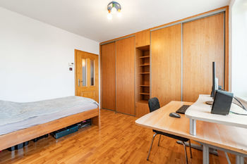 Prodej bytu 4+1 v osobním vlastnictví 120 m², Praha 6 - Suchdol