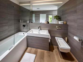 Koupelna - Prodej bytu 3+1 v osobním vlastnictví 120 m², Nesovice