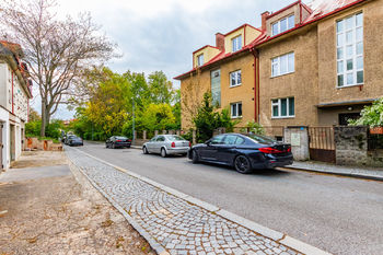 Prodej bytu 2+kk v osobním vlastnictví 48 m², Praha 6 - Dejvice