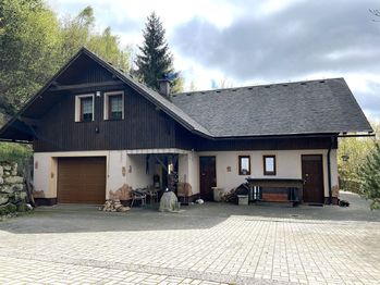 dům se 3 byty - Prodej domu 215 m², Desná 