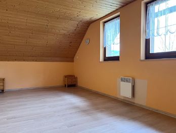 3KK - patro - Prodej domu 215 m², Desná