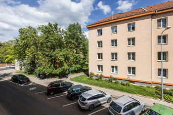 Výhled z kuchyně - Prodej bytu 2+1 v družstevním vlastnictví 58 m², Teplice