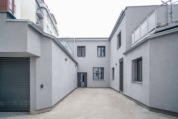 Pronájem bytu 1+kk v osobním vlastnictví 50 m², Praha 7 - Holešovice
