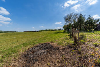 Prodej pozemku 416 m², Mníšek pod Brdy