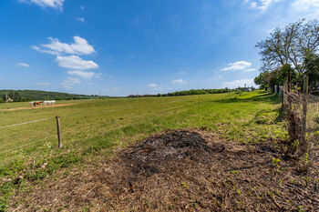 Prodej pozemku 416 m², Mníšek pod Brdy