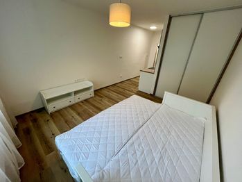 Pronájem bytu 1+kk v osobním vlastnictví 30 m², Břeclav