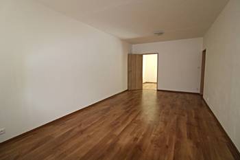 obývací pokoj - Pronájem bytu 3+1 v družstevním vlastnictví 72 m², České Budějovice
