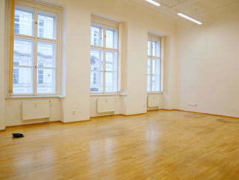 Pronájem kancelářských prostor 77 m², Praha 1 - Nové Město