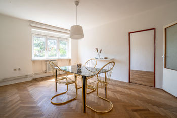 Obývací pokoj 1-2 - Prodej bytu 3+1 v osobním vlastnictví 80 m², Praha 4 - Krč