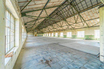 Pronájem skladovacích prostor 6800 m², Slaný