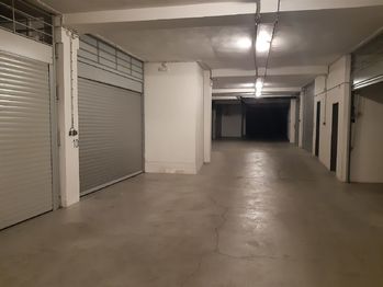 Pronájem garáže 18 m², Praha 5 - Motol