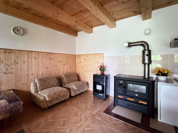 Prodej pozemku 2826 m², Číhošť